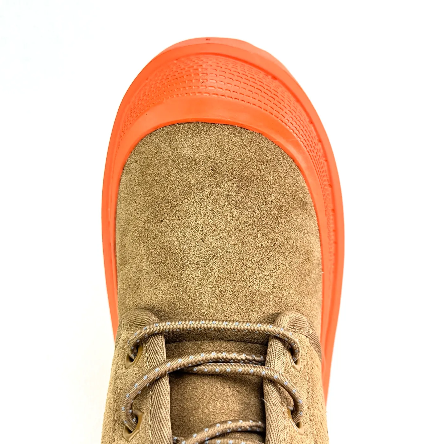 Local 💰600 [Wang Yibo's same style 3991UGG waterproof Tasman high top] The upper is made of high-mercerized cow suede, with fine texture and good gloss, non-currency cow suede! The outsole is made of a combination of injection molding and IP foam (referred to as the original sole). It requires multiple processes and high costs. It is lightweight and feels better on your feet. It is a one-piece, ready-made outsole that is not a currency! Sheep fur lining, warm and skin-friendly size: 35 36 37 38 39 40 41 42 43 44 45